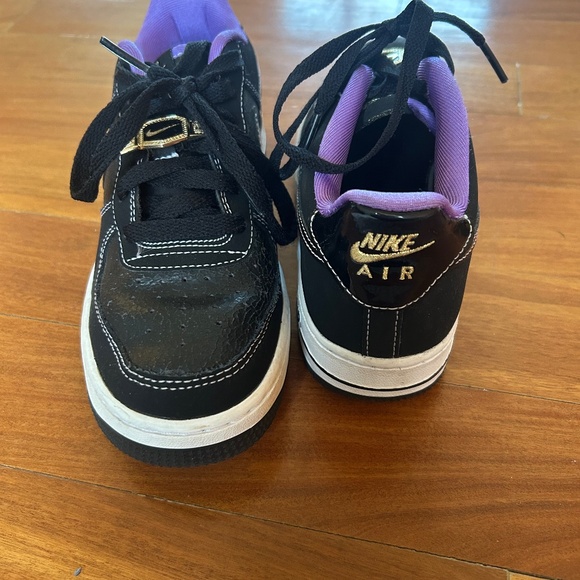 Nike shoes
